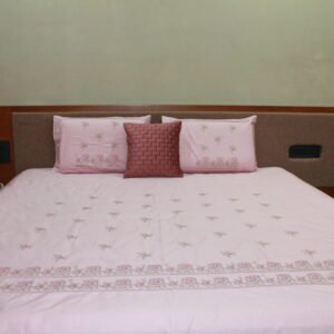 Pink Petal Edge Bedsheet Set
