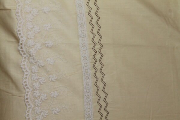 Wildflower Edge Stitch Bedsheet Set - Image 3