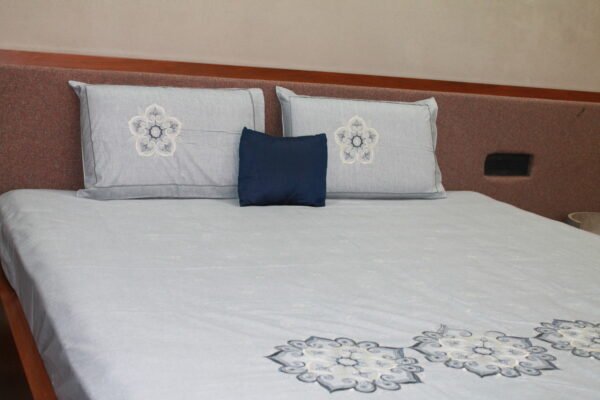Mandala Bloom Stitch Bedsheet Set - Image 5