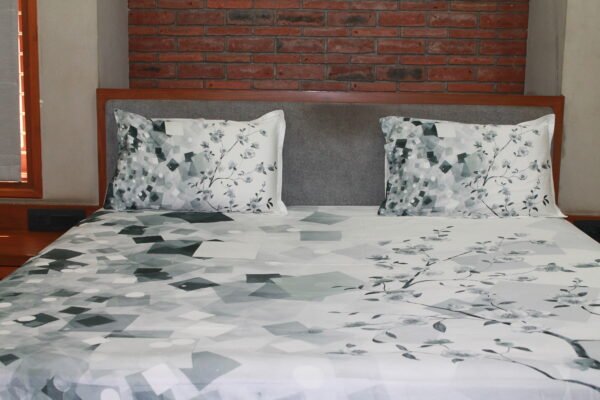 Branch & Bloom Bedsheet Set - Image 4
