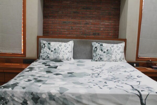 Branch & Bloom Bedsheet Set - Image 7