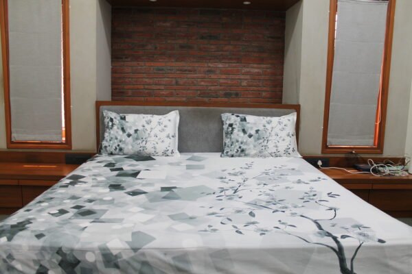 Branch & Bloom Bedsheet Set