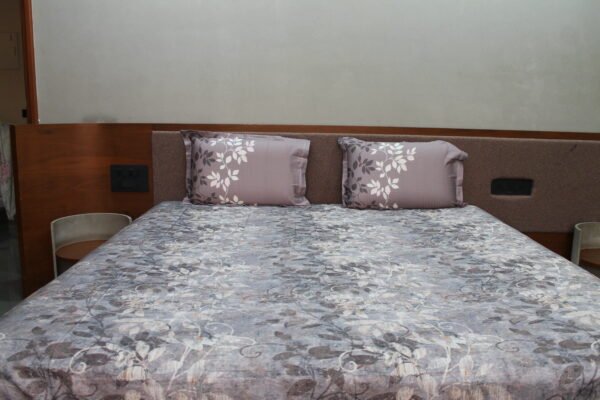 Whispering Leaves Bedsheet Set