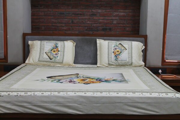 Vintage Bloom Canvas Bedsheet Set