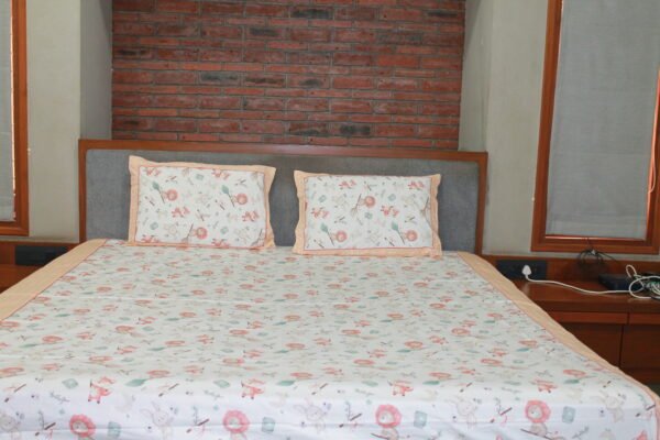 Enchanted Forest Friends Bedsheet Set - Image 3
