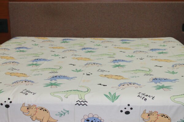 Gentle Giants Bedsheet Set - Image 4