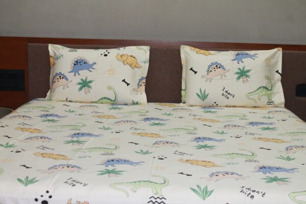 Gentle Giants Bedsheet Set - Image 6