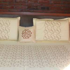 Golden Vine Double Bedsheet Set