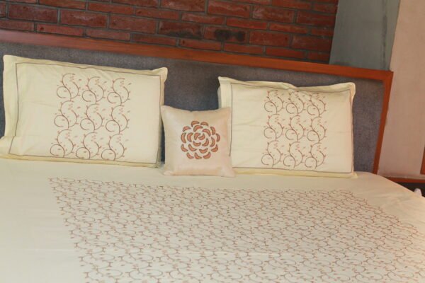 Golden Vine Double Bedsheet Set - Image 15