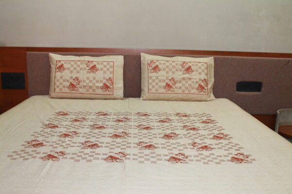 Checkerboard Bloom Double Bedsheet Set - Image 2
