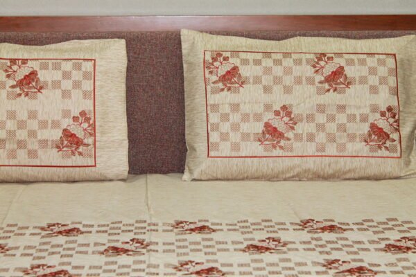 Checkerboard Bloom Double Bedsheet Set - Image 4