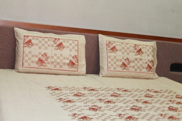 Checkerboard Bloom Double Bedsheet Set - Image 16