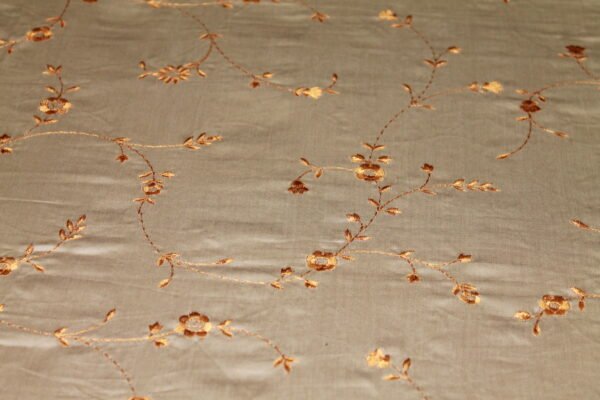 Cozy Elegance Double Bedsheet Set - Image 2