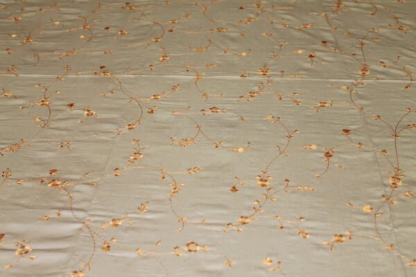 Cozy Elegance Double Bedsheet Set - Image 4
