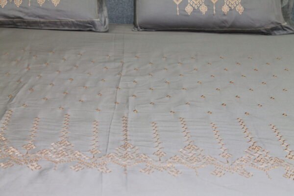 Tribal Harmony Double Bedsheet Set - Image 16