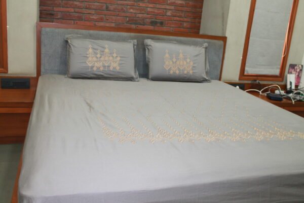 Tribal Harmony Double Bedsheet Set - Image 18