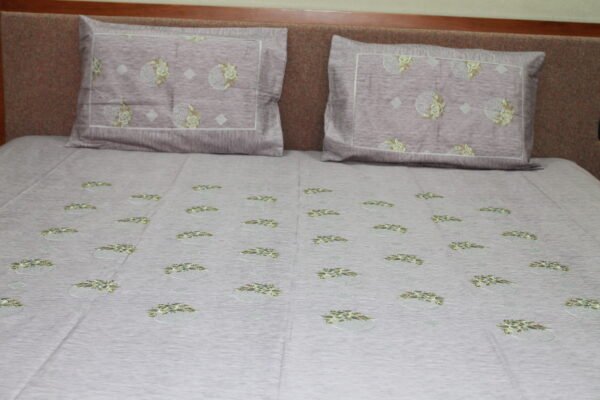 Soft Meadow Double Bedsheet Set - Image 9
