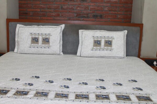 Vintage Garden Double Bedsheet Set - Image 2