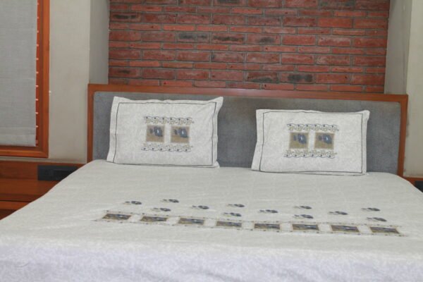 Vintage Garden Double Bedsheet Set - Image 5