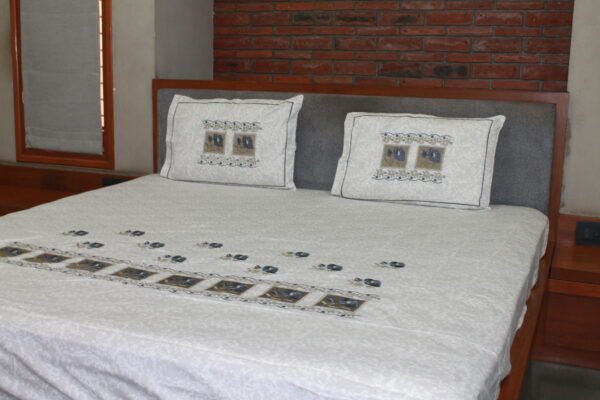 Vintage Garden Double Bedsheet Set - Image 15