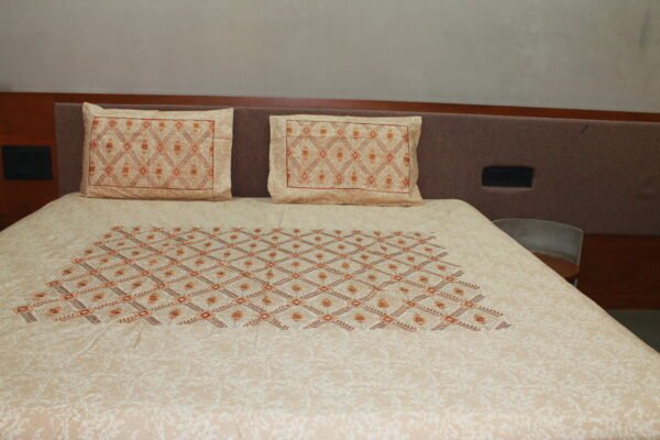 Woven Heritage Double Bedsheet Set - Image 2