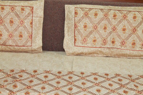 Woven Heritage Double Bedsheet Set - Image 7