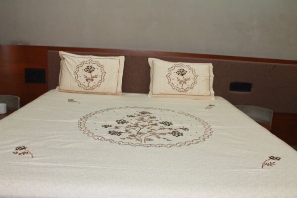 Ornate Bloom Double Bedsheet Set - Image 2