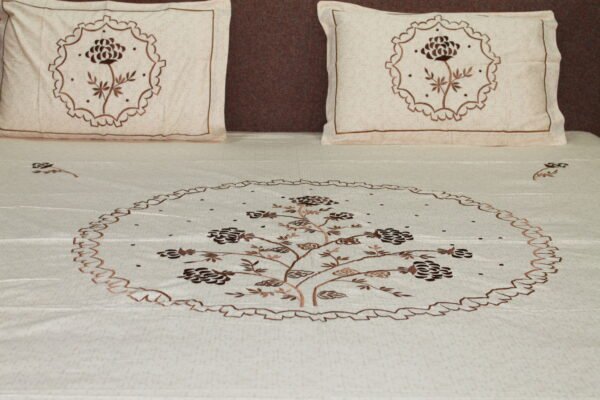 Ornate Bloom Double Bedsheet Set - Image 3