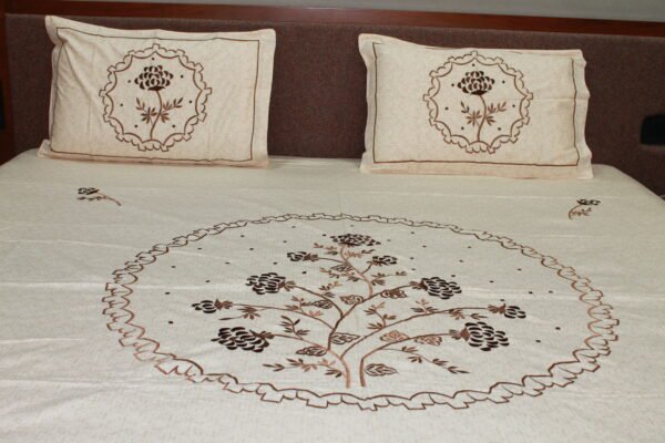Ornate Bloom Double Bedsheet Set - Image 6