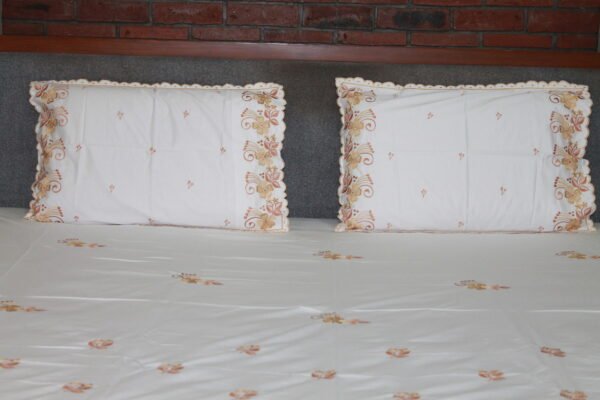 Delicate Fringe Double Bedsheet Set - Image 2