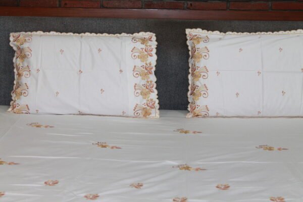 Delicate Fringe Double Bedsheet Set - Image 3