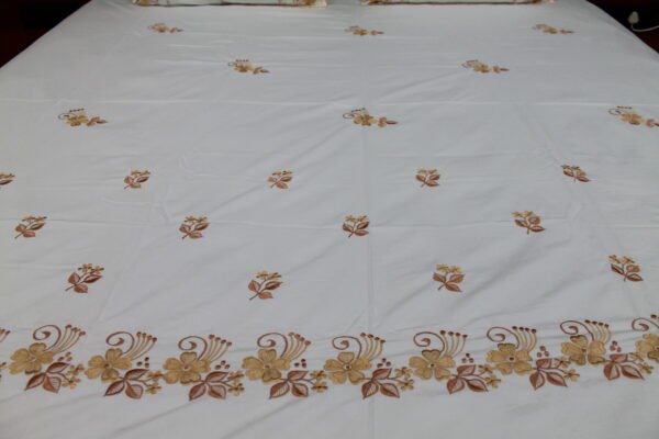 Delicate Fringe Double Bedsheet Set - Image 6