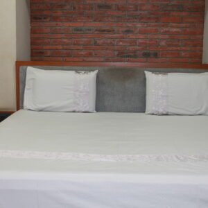 Silver Leaf Border Double Bedsheet Set