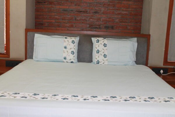 Blossom Breeze Bedsheet Set