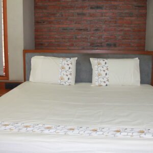 Ivory Blossom Bedsheet Set