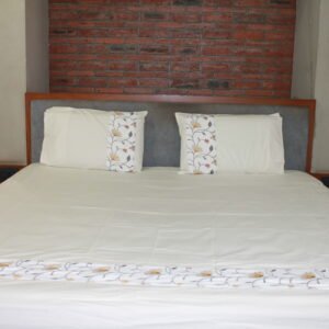 Ivory Blossom Bedsheet Set
