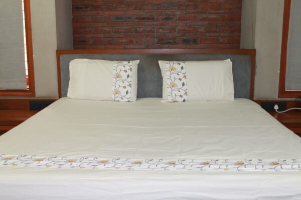 Ivory Blossom Bedsheet Set - Image 8