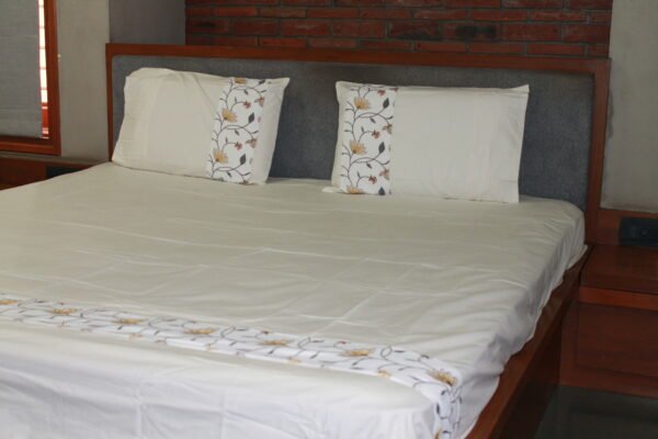 Ivory Blossom Bedsheet Set - Image 9