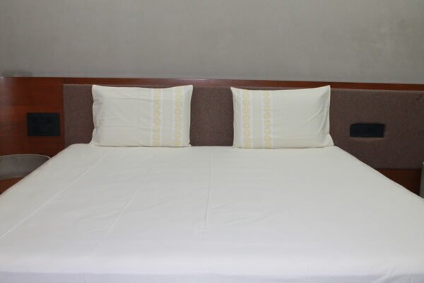 Pure White LuxCotton Bedsheet Set