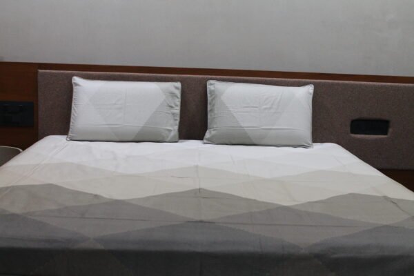 Gradient Gray LuxCotton Bedsheet Set