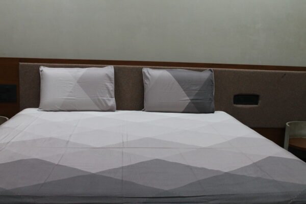 Ombre Gray LuxCotton Bedsheet Set - Image 2