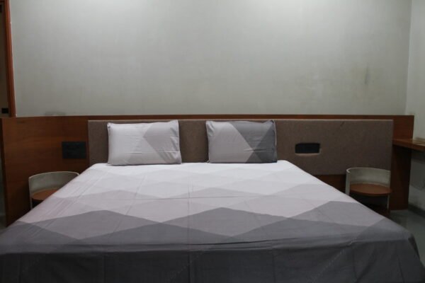 Ombre Gray LuxCotton Bedsheet Set - Image 5