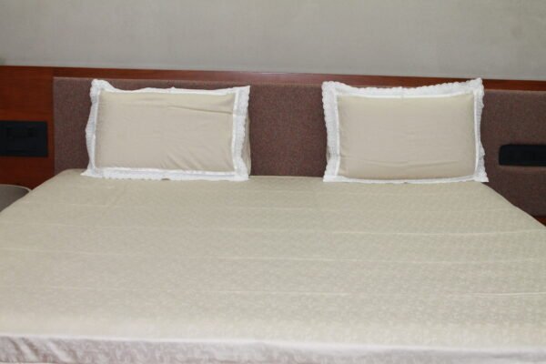 Ivory Lace LuxCotton Bedsheet Set - Image 2
