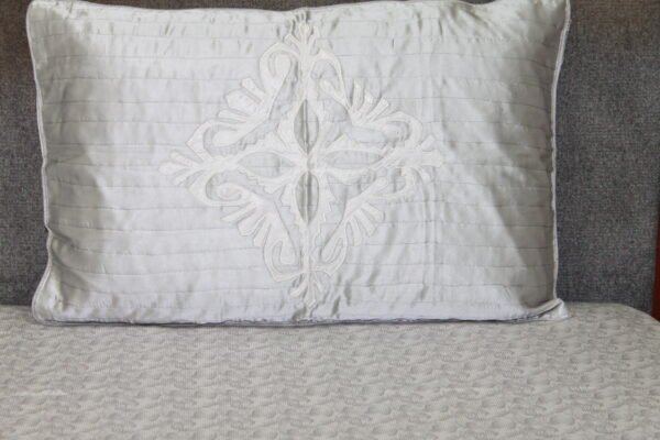 Serene Ivory Cotton Bedsheet Set - Image 12