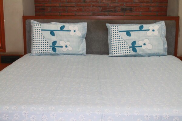 Blue Daisy Cotton Bedsheet Set - Image 2