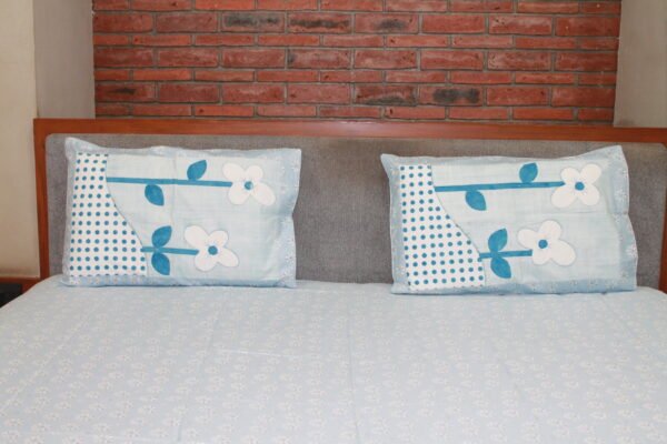 Blue Daisy Cotton Bedsheet Set - Image 6