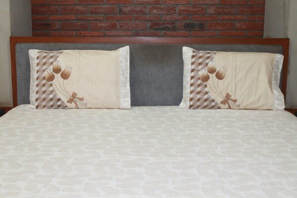 Tulip Whisper Cotton Bedsheet Set - Image 5