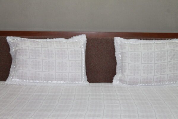 GridLace Cotton Elegance Set - Image 4